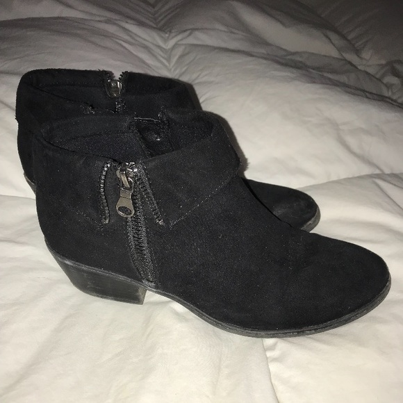 XAPPEAL black zipper booties PERFECT for fall 🍁 - Picture 1 of 4